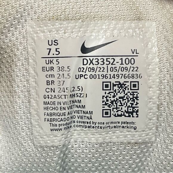 Nike Zoom Winflo 9 DX3352-100 Women's White Running Shoes Size 7.5 - Picture 3 of 16